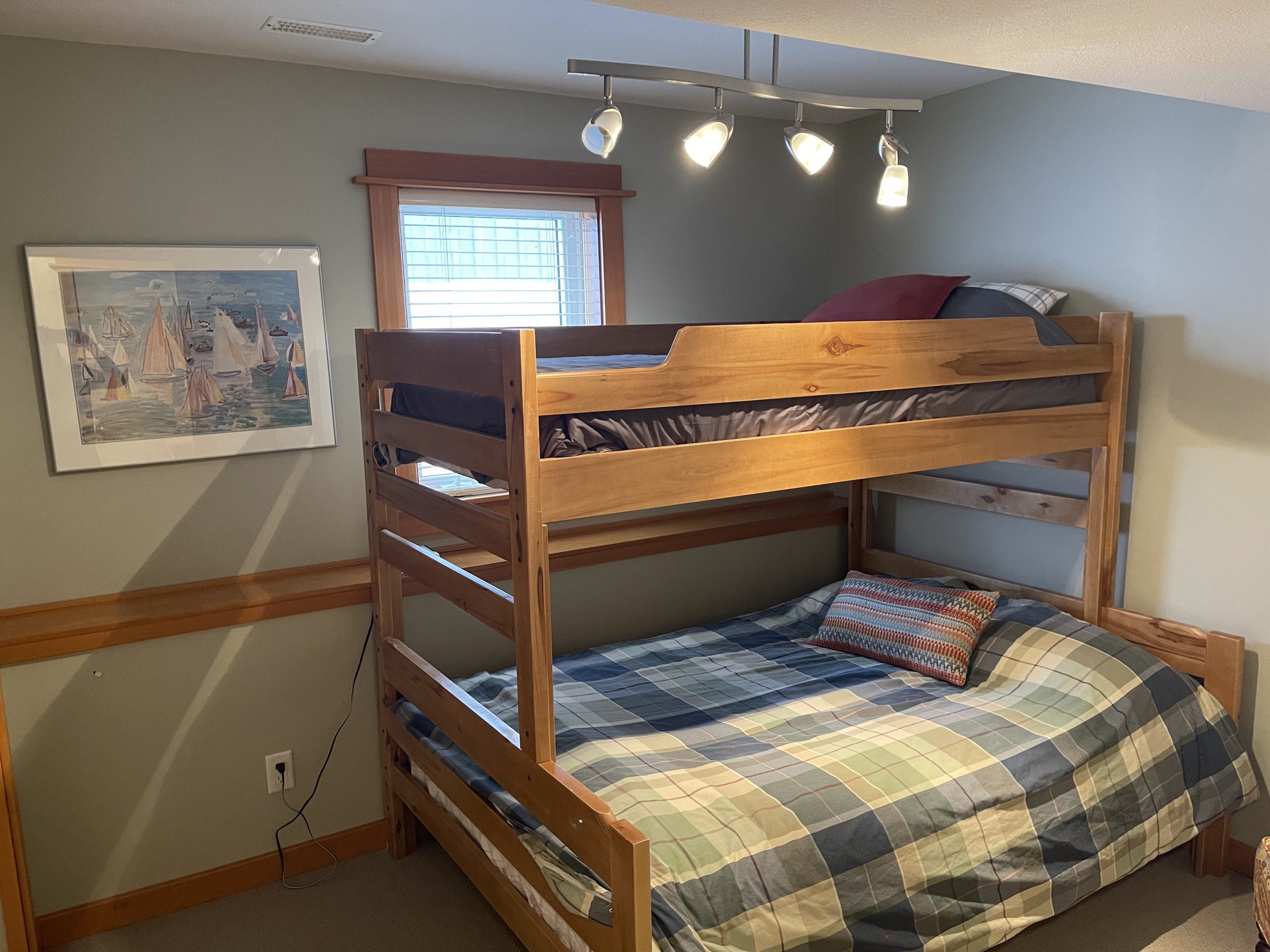 Apex Accommodation - Image 14