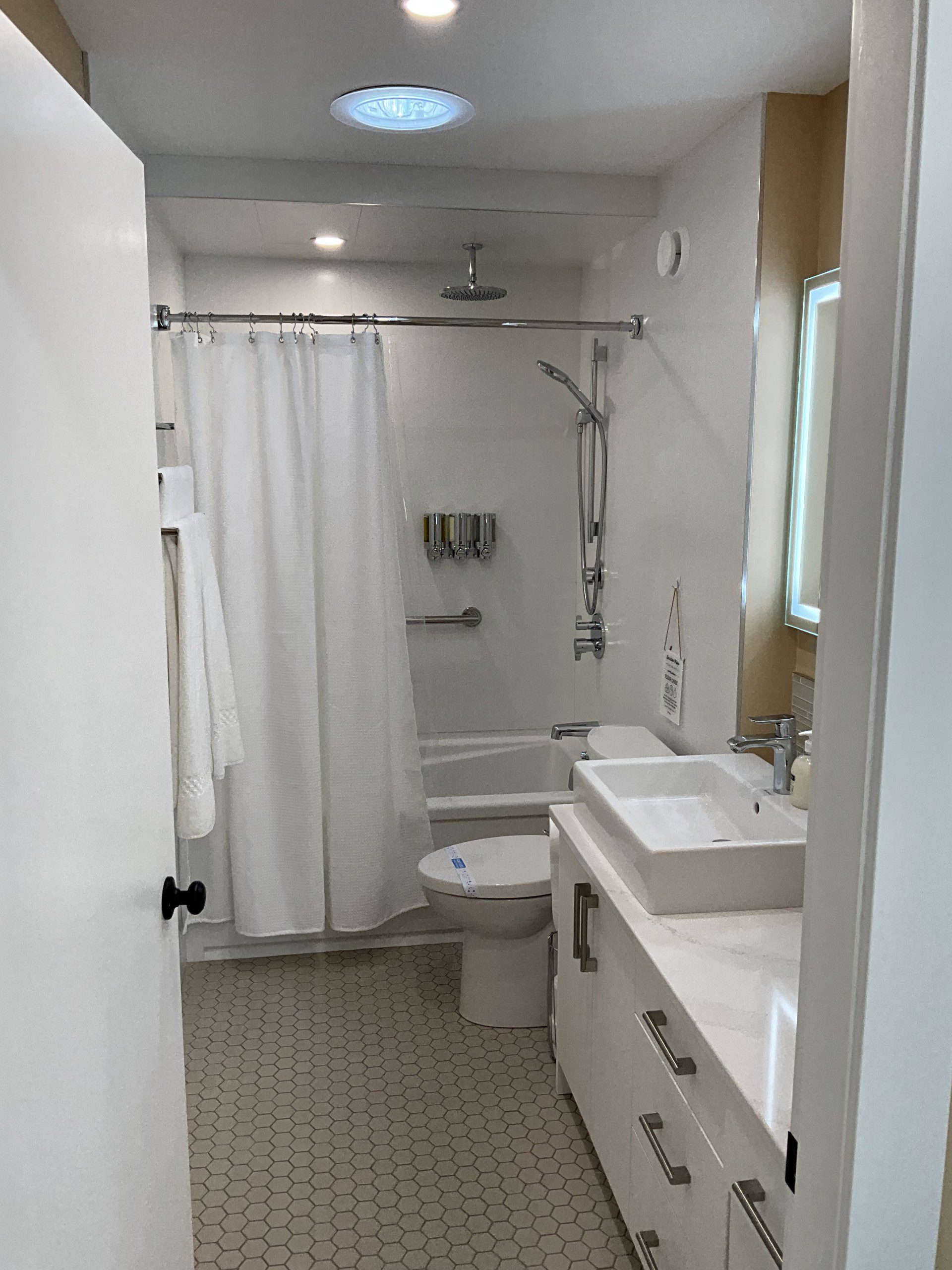 Red Roof Cottage - Image 8