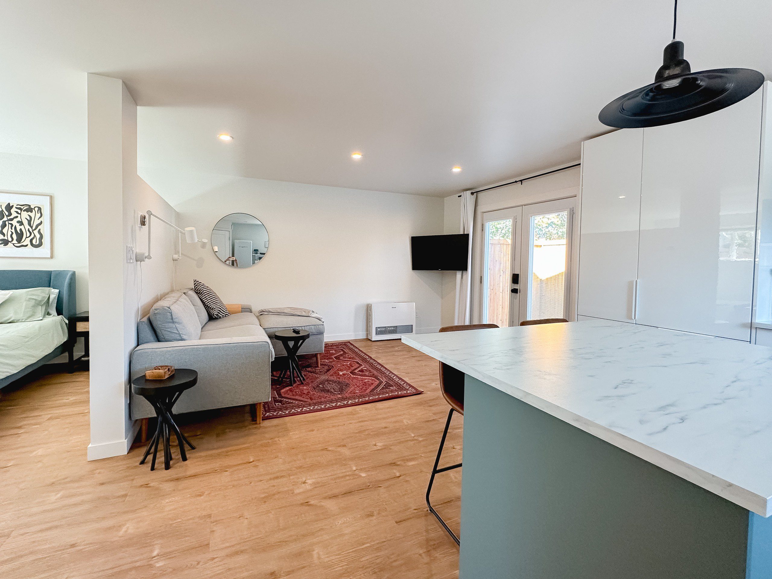 The Studio - great location, private, and modern - Image 7