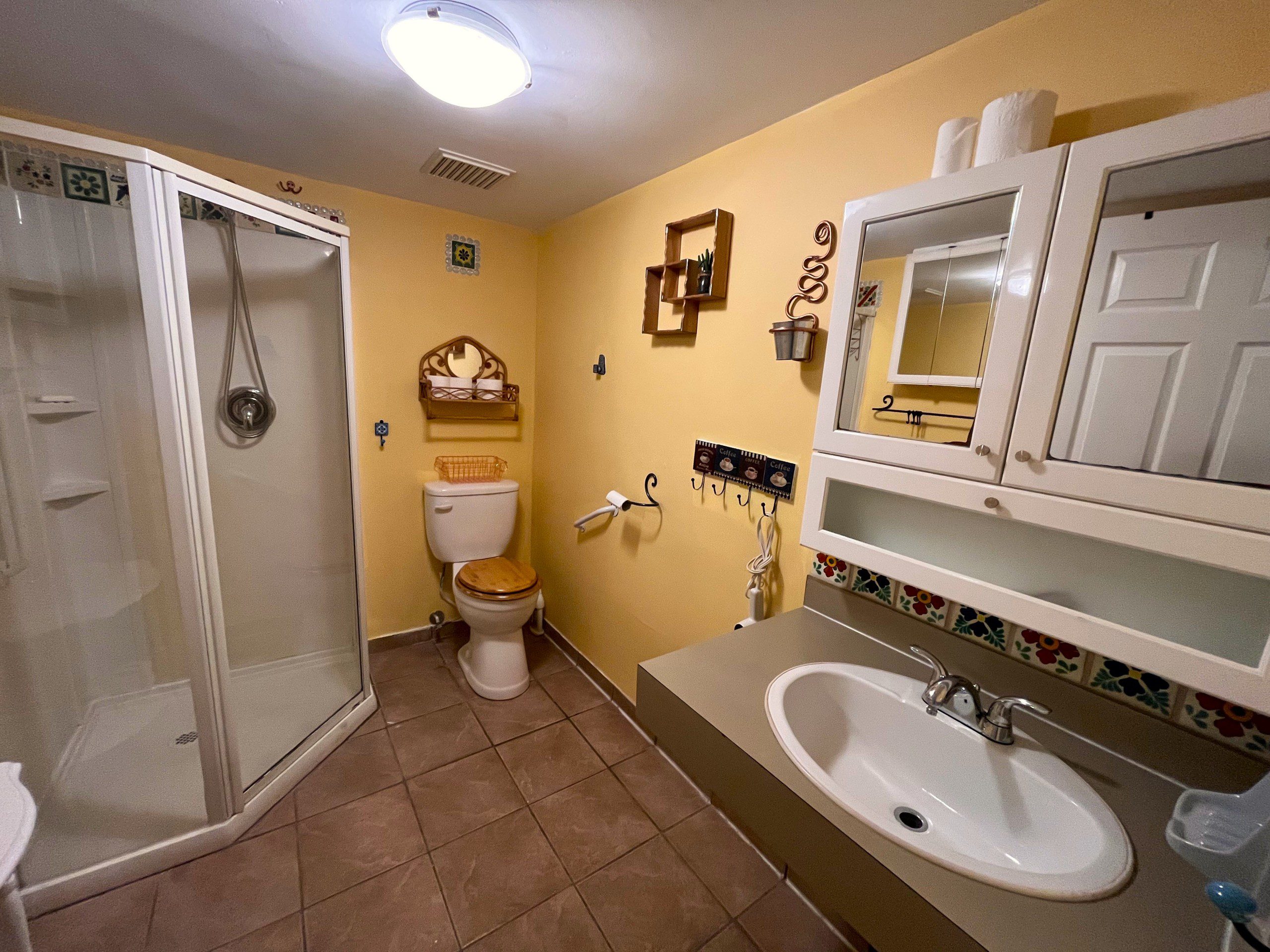 Funky Downtown Suite - Image 8