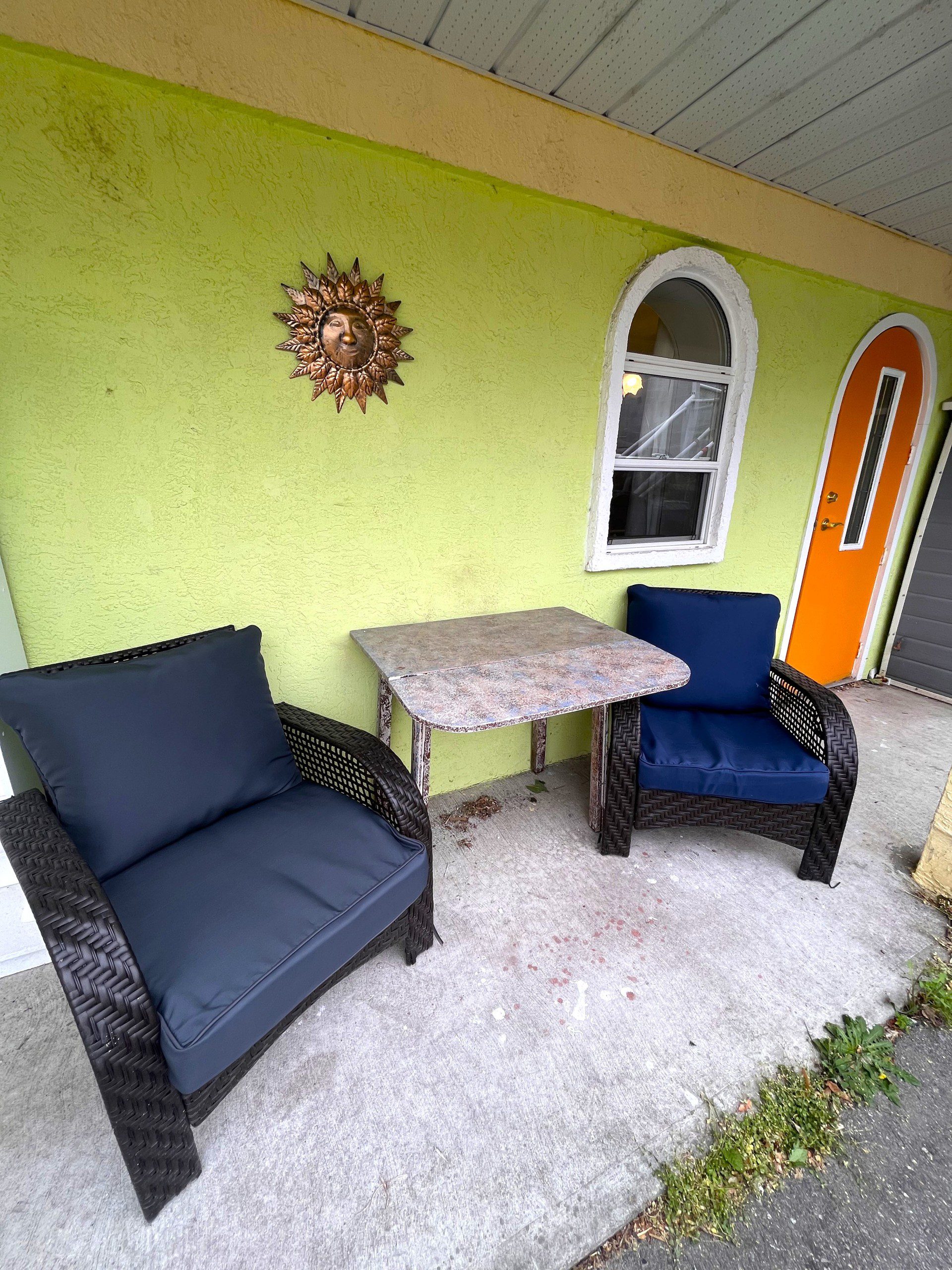 Funky Downtown Suite - Image 10