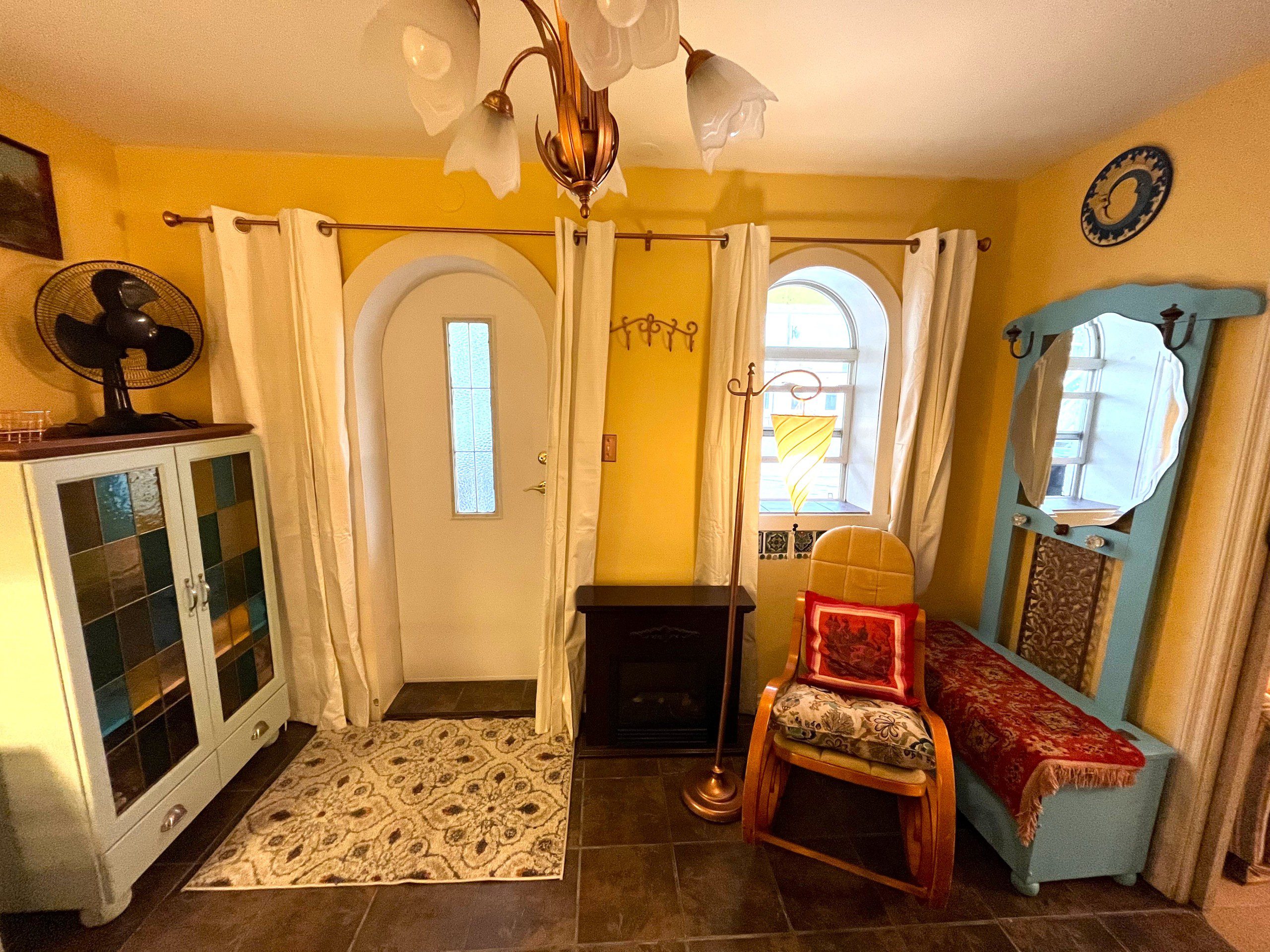 Funky Downtown Suite - Image 2