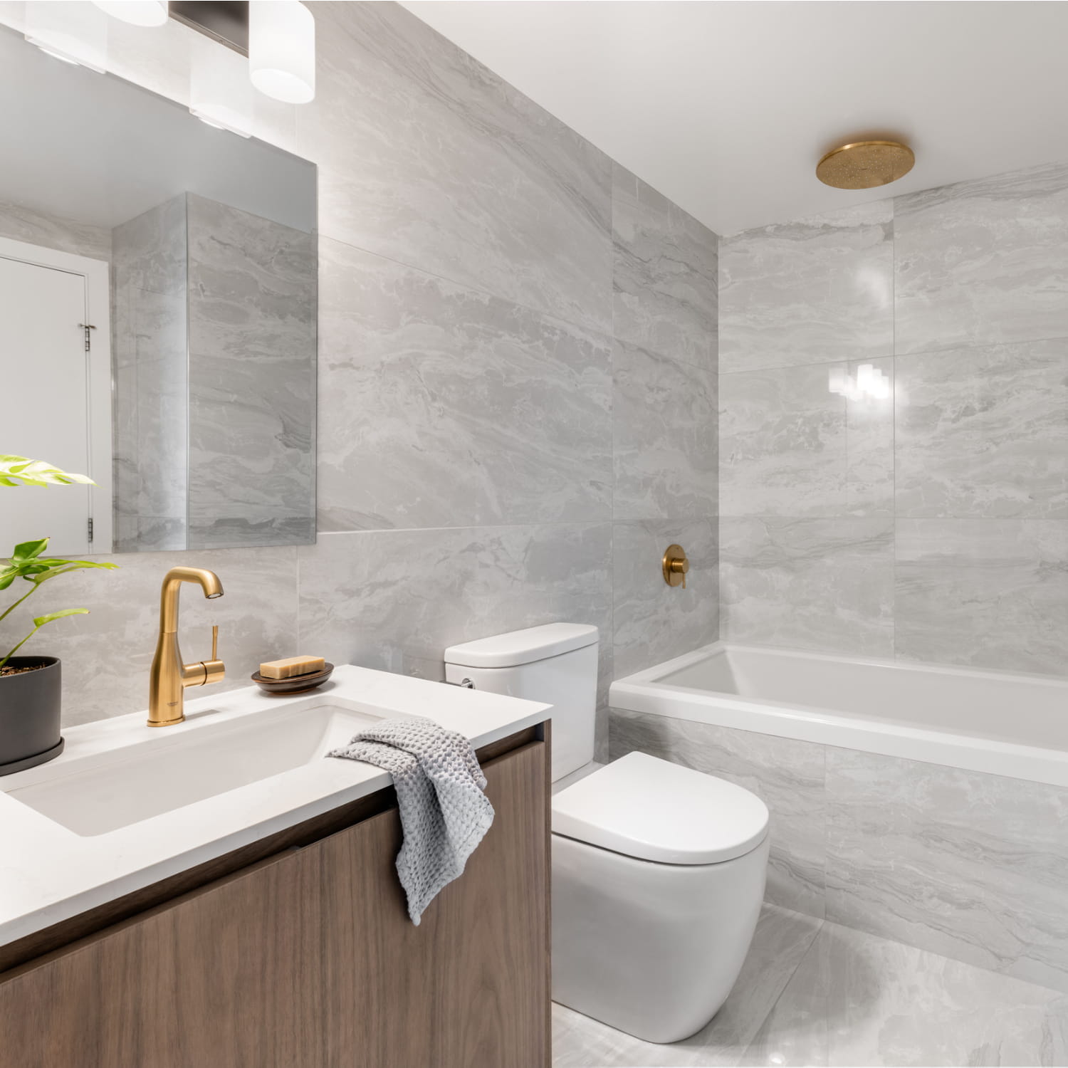 TEST LISTING 2 - 2 bedrooms, bathroom and kitchen in house - Image 5